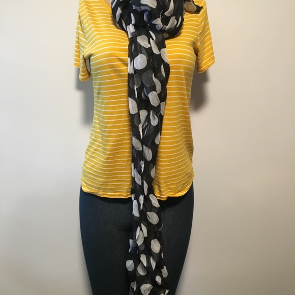 Women’s cross scarf 100% polyester - Picture 6 of 6